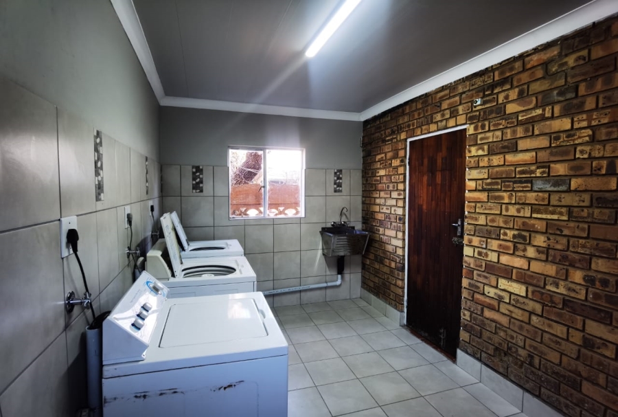 To Let 1 Bedroom Property for Rent in Die Bult North West